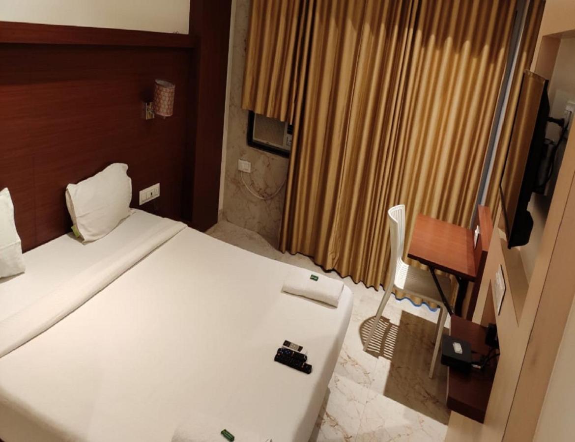 Fabhotel Spring Inn - Nr Borivali Station Mālād Eksteriør billede