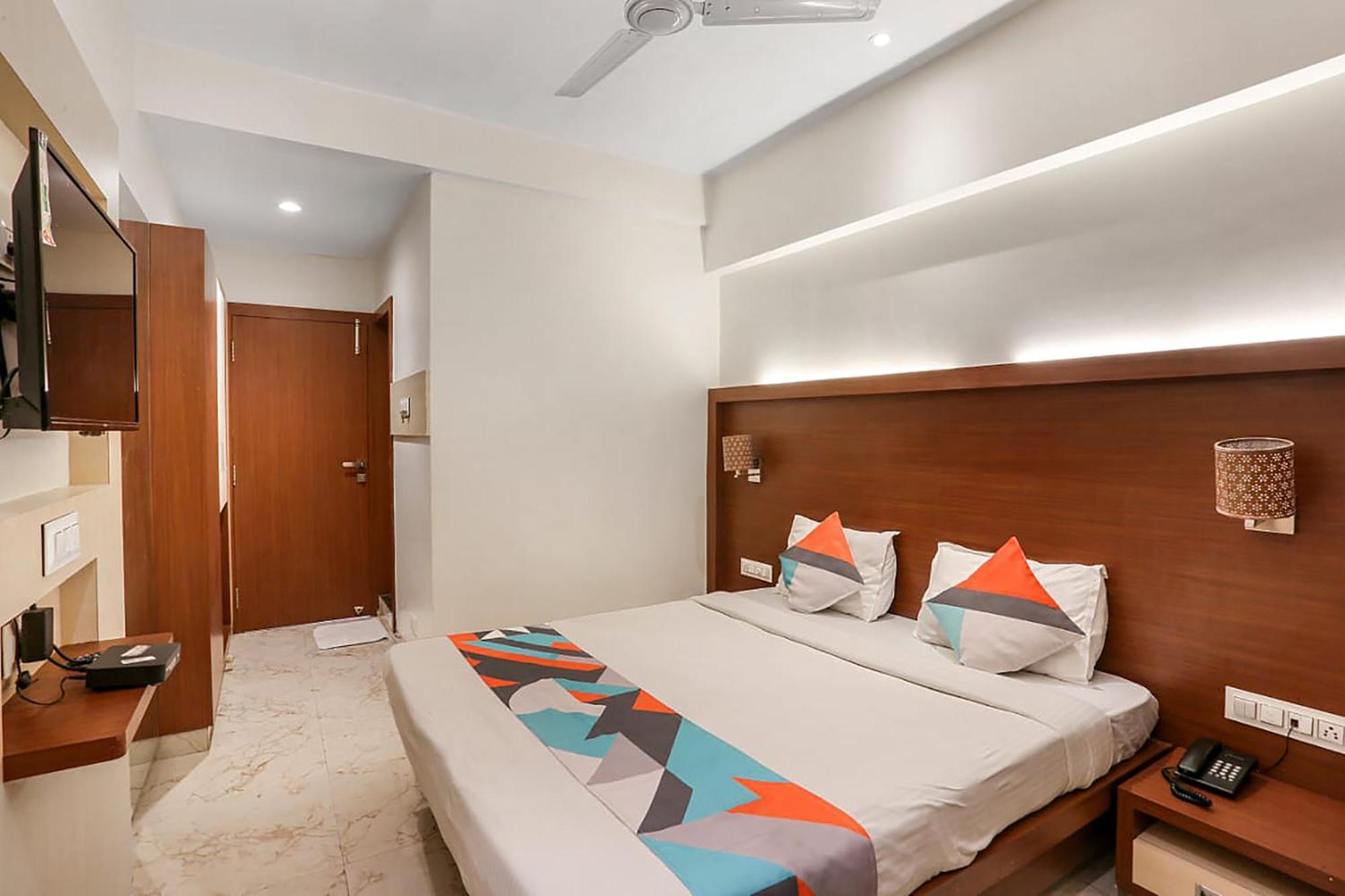 Fabhotel Spring Inn - Nr Borivali Station Mālād Eksteriør billede